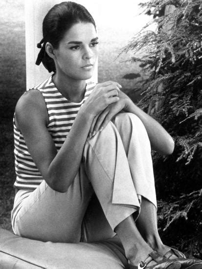 ali macgraw nudes|Ali MacGraw in Goodbye& Columbus 1970